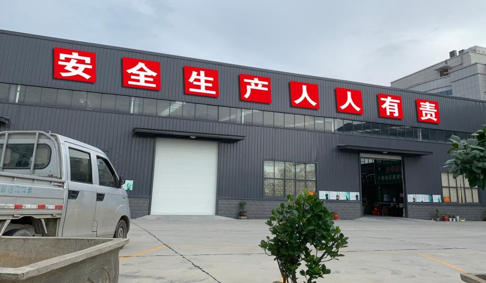 巨鹿磁致伸縮液位計(jì)：乙烯儲(chǔ)罐液位監(jiān)測(cè)的安全衛(wèi)士